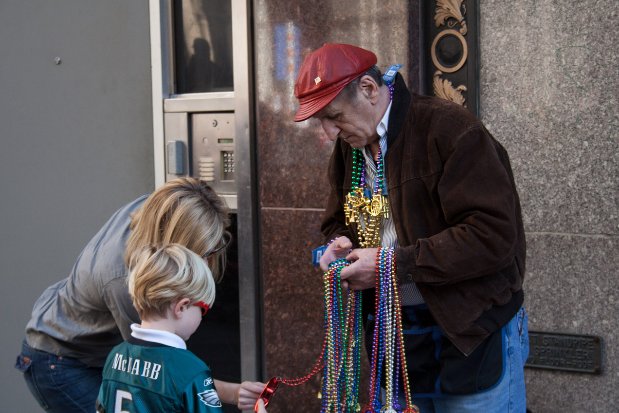 Bead salesman