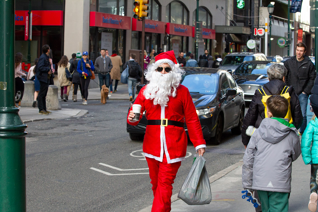 Santa Claus is coming to town