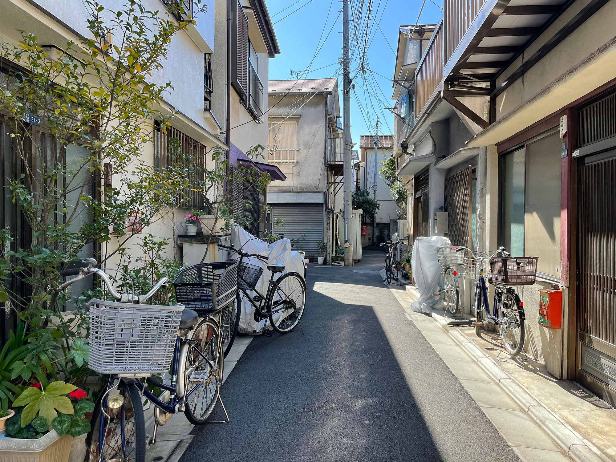 Side street of Tokyo