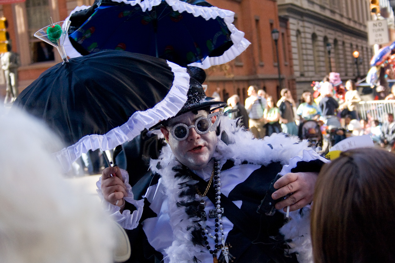Mummer with 2007 sunglasses